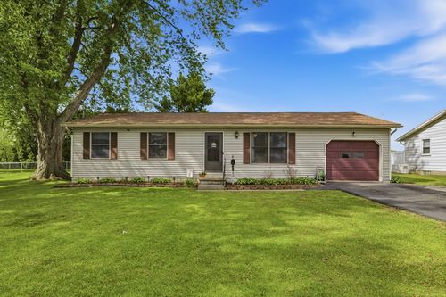 40 Holiday Hl, Lexington, OH, 44904-1106 | Card Image