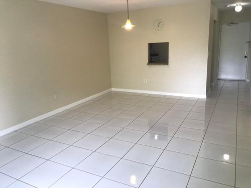 o-201-7850 Camino Real, Miami, FL, 33143 | Card Image