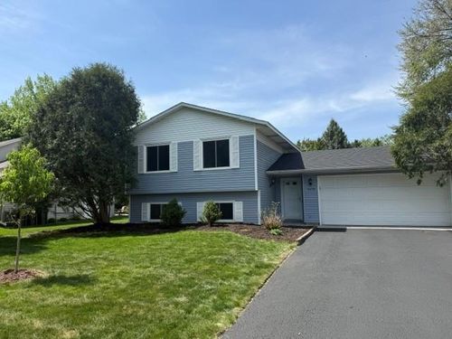 10276 Winter Place, Eden Prairie, MN, 55347 | Card Image