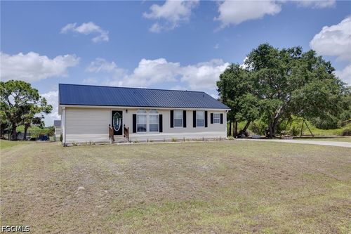 2040 S Montana Cir, Labelle, FL, 33935-5356 | Card Image