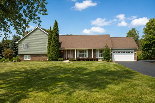 38W324 Killey Ln, Geneva, IL, 60134-3537 | Card Image