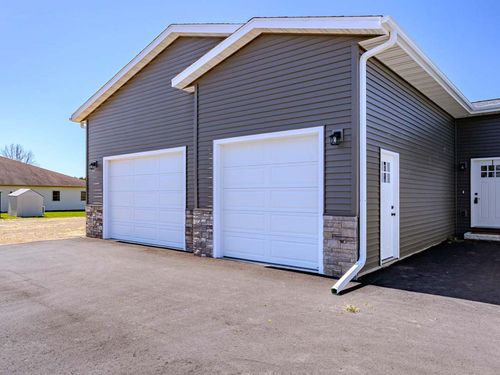 604-B Eugene St, Merrill, WI, 54452-9484 | Card Image