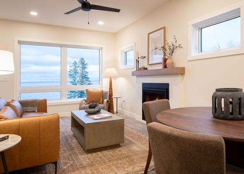 124-118-124 E Lakeview Dr, Silver Bay, MN, 55614 | Card Image