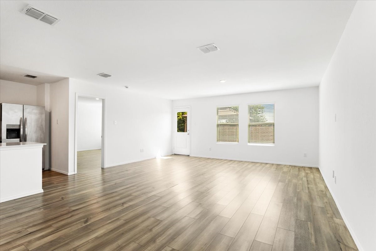 Residential Lease in Anna 3