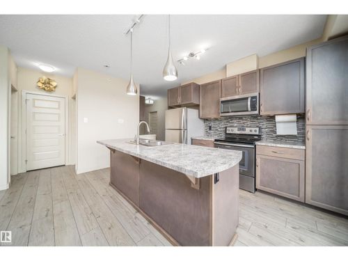 421-4008 Savaryn Dr Sw, Edmonton, AB, T6X2E5 | Card Image