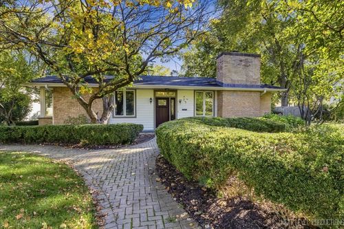 25 S Lincoln Ave, Geneva, IL, 60134-2035 | Card Image