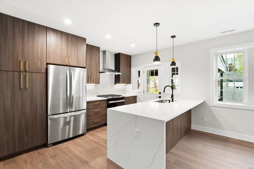 apt-2w-8100 Delmar Blvd, University City, MO, 63130-3727 | Card Image