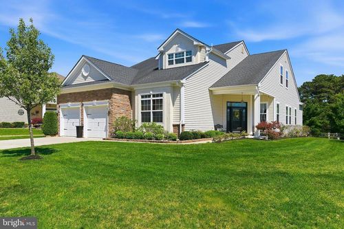 79 Strathmere St, Waretown, NJ, 08758-2651 | Card Image