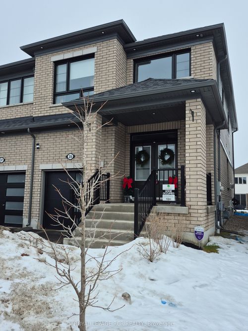 35 Povey Rd, Fergus, ON, N1M0J5 | Card Image