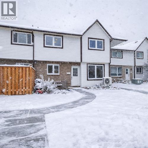 4-445 Pioneer Dr, Kitchener, ON, N2P1L8 | Card Image