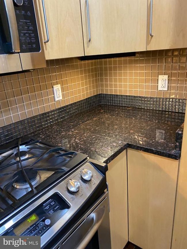 APT-1017 - 8220 Crestwood Heights Dr, Condo with 2 bedrooms, 2 bathrooms and null parking in MCLEAN VA | Image 36