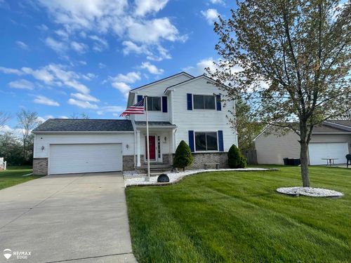9344 Sandy Hollow Ln, Davison, MI, 48423-8433 | Card Image
