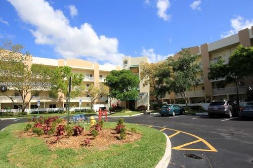 b203-9587 Weldon Cir, Tamarac, FL, 33321-0942 | Card Image