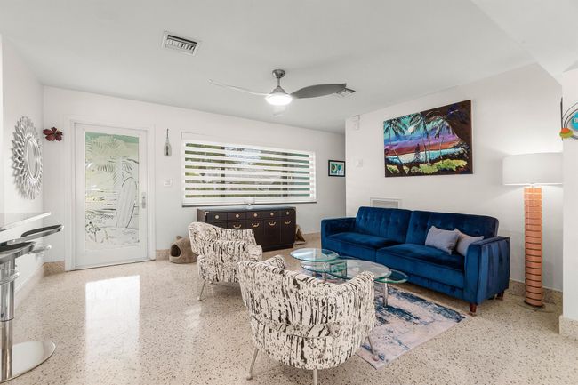 301 Linda Ln, House other with 3 bedrooms, 2 bathrooms and null parking in West Palm Beach FL | Image 5