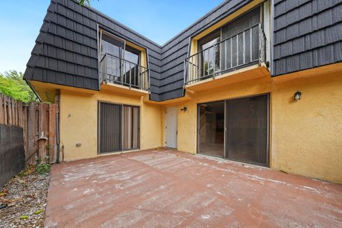 262 Woodland Rd, Palm Springs, FL, 33461-1058 | Card Image