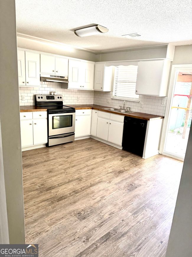 129 Stonehedge Dr, Townhouse with 2 bedrooms, 1 bathrooms and null parking in WARNER ROBINS GA | Image 15