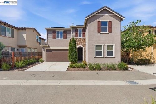 370 Misty Cir, Livermore, CA, 94550-2520 | Card Image