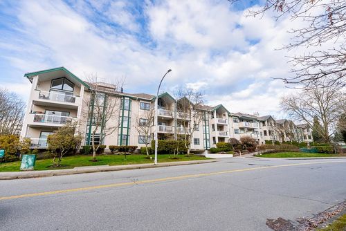 302-13911 70 Ave, Surrey, BC, V3W6B4 | Card Image