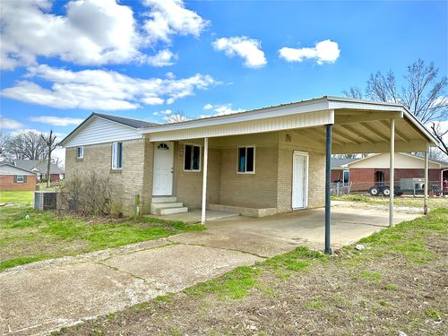 901 Cherokee St, Kenton, TN, 38233-1404 | Card Image