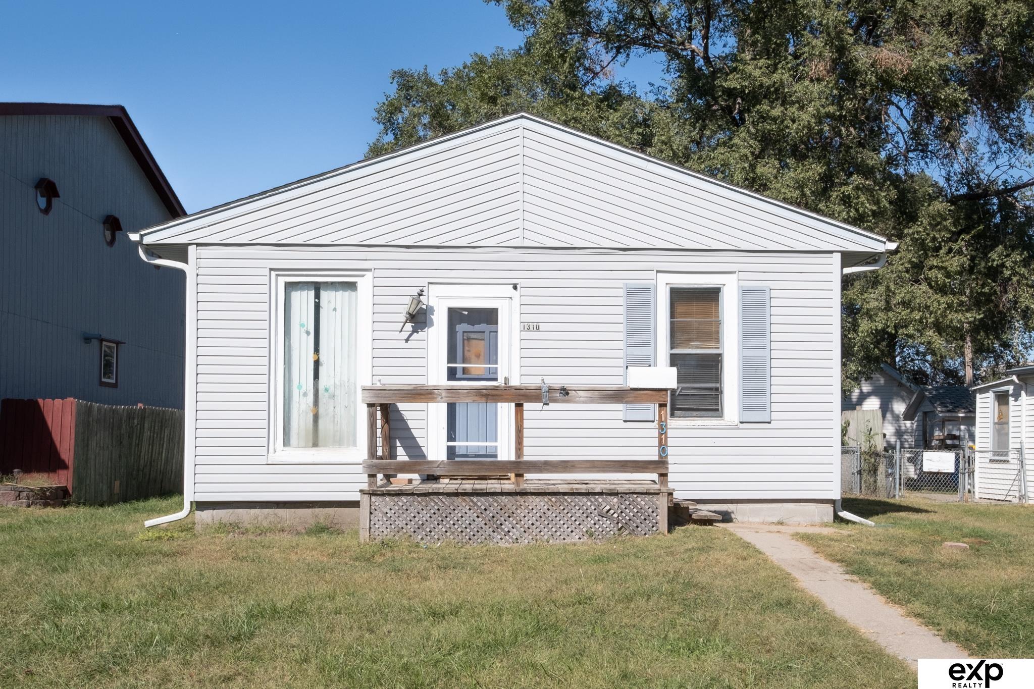 Avenue , Council Bluffs, IA 51501