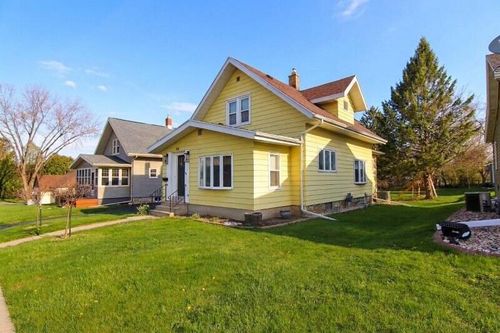 514 E Maple Street, Horicon, WI, 53032 | Card Image