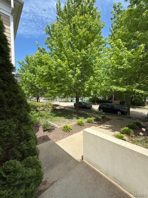 4-3653 Arpent St, Saint Charles, MO, 63301-8123 | Card Image