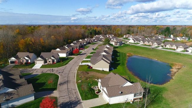 5354 Loon Ln, Condo with 3 bedrooms, 2 bathrooms and null parking in Burton MI | Image 21