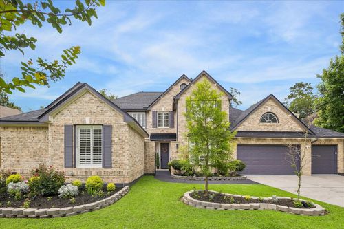 15 W Beckonvale Cir, The Woodlands, TX, 77382-2669 | Card Image
