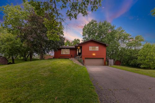 12916 1st Ave S, Burnsville, MN, 55337-3502 | Card Image