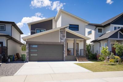 143 Ellington Cres, House detached with 3 bedrooms, 2 bathrooms and 4 parking in Red Deer AB | Image 1