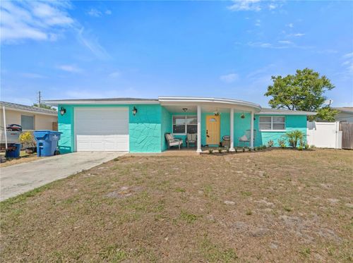 3249 Eisenhower Dr, HOLIDAY, FL, 34691-3318 | Card Image