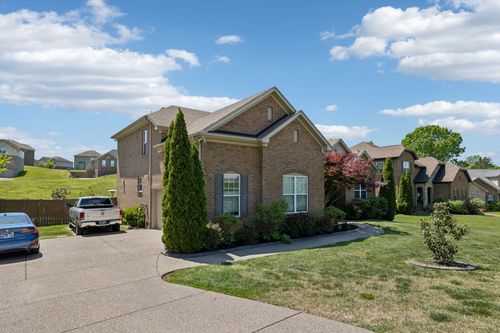 7005 Timber Cove Dr, Mount Juliet, TN, 37122-6468 | Card Image