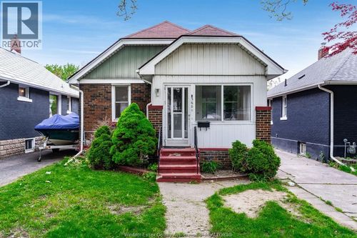 368 South St, Windsor, ON, N9C2W5 | Card Image