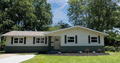 1428 S Pickwick Ave, Springfield, MO, 65804-1217 | Card Image