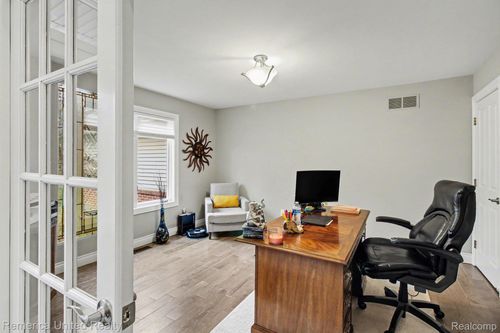 7719 Partridge Hill Dr, Brighton, MI, 48116-8291 | Card Image