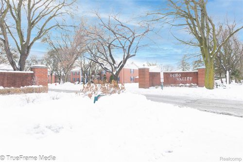 unit-234-27654 E Echo Vly, Farmington Hills, MI, 48334-4433 | Card Image
