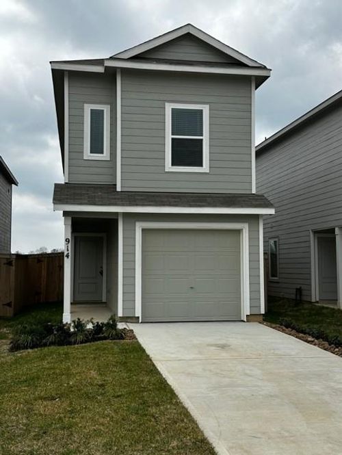 17123 Saxophone Lane, Conroe, TX, 77306 | Card Image