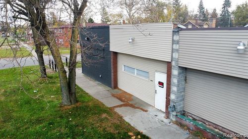 18907 Schoolcraft, Detroit, MI, 48223-2905 | Card Image