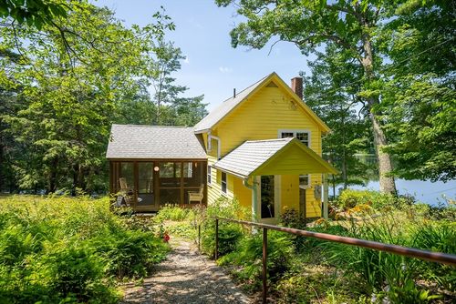 125 Hastings Pond Rd, Warwick, MA, 01378-9309 | Card Image