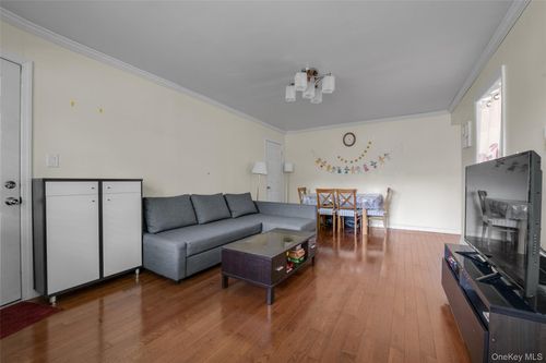 169a-15227 Jewel Ave, Flushing, NY, 11367-1435 | Card Image