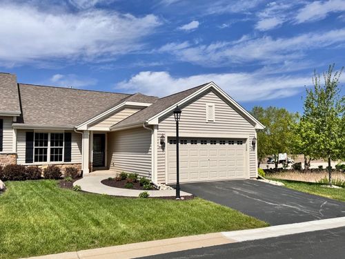 494 Woodfield Circle, Waterford, WI, 53185 | Card Image