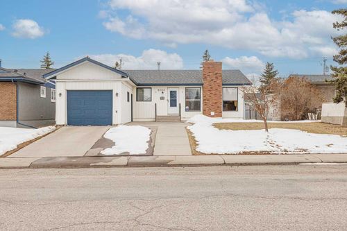 6023 Maddock Dr Ne, Calgary, AB, T2A3W3 | Card Image