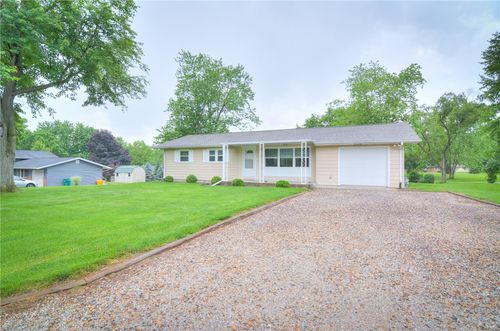 7 Mcdonald Ave, Forsyth, IL, 62535-1029 | Card Image
