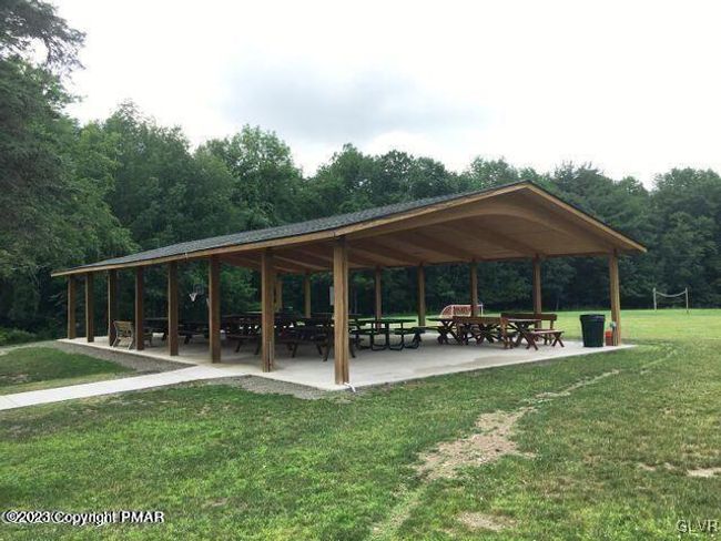 131 Sheridan Rd, House other with 4 bedrooms, 3 bathrooms and null parking in Hawley PA | Image 12