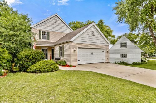 1438 Cleveland Ave, Waukesha, WI, 53186-3875 | Card Image