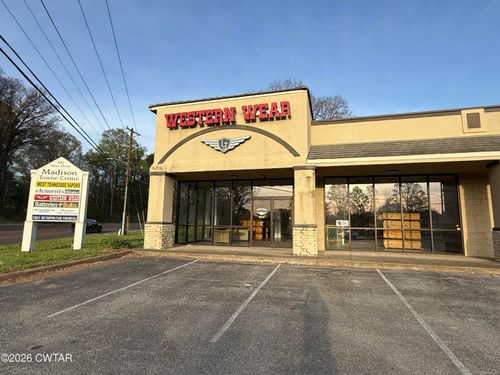 100 Vann Dr, Jackson, TN, 38305-3981 | Card Image