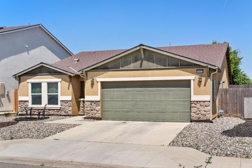 5622 W Pontiac Way, Fresno, CA, 93722 | Card Image