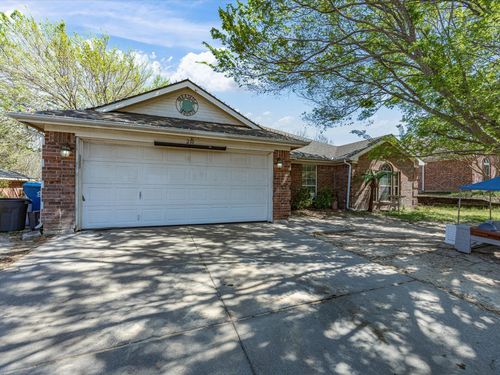 210 Wellington Trl, Weatherford, TX, 76085-3624 | Card Image