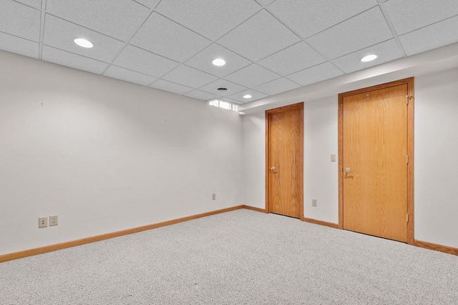 301 E Wayfarer Lane, House other with 4 bedrooms, 4 bathrooms and null parking in APPLETON WI | Image 52