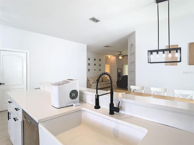 4981 Waterside Pointe Cir, House other with 4 bedrooms, 2 bathrooms and null parking in ORLANDO FL | Image 4